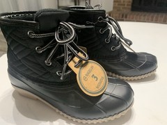 Magellan Outdoor Duck Boot Woman/Big Girl Size 3 New Black Waterproof Insulated