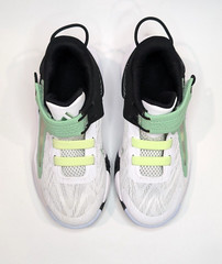 Nike Giannis Immortality 2 (GS) White/Black/Volt Little Kid’s Sneakers-Sz 11C NB