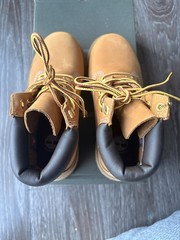 Timberland Classic 6″ Inch WATERPROOF – Wheat Nubuck Leather Youth Size 2