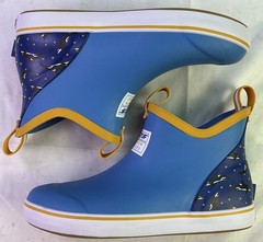 Xtratuf Kid’s Ankle Deck Boots-Light Blue/Whale Pattern-Size: 5