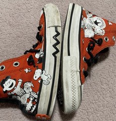 Converse x Peanuts Chuck Taylor All Star High Tops Snoopy & Friends Youth 11
