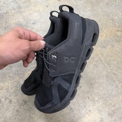 Size 5.5Y On Cloud Sky Kids Black Running Shoes Sneakers 3YD11440485