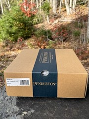 Pendleton Child’s Boots Size 11-12 Lost Trail Mid Boot Black w/Bears New In Box