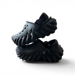 Black Crocs Child’s Size 6 Echo Clog Sandals w/Adjustable Turbo Heel Strap