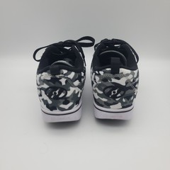 Heelys Pro 20 Youth 5 Camo Black Grey Canvas Skate Roller Skateboarding Wheels