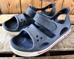 Crocs Crocband open toe Sandals Kid’s Sz J- 1 Blue