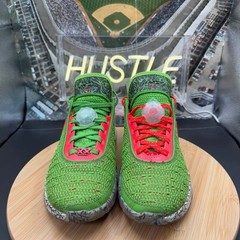 Nike Lebron XX 20 ‚Stocking Stuffer‘ Green Sneakers (GS) Size 6.5Y