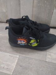 Heelys X RUGRATS Size 4 Youth Nickelodeon 90’s Kids Skater Shoe Gently Used