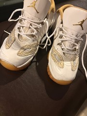 Jordan 11 Gold Retro IE (GS) Kids Sneaker US 6 Leather Low Top White/Tan – 2007