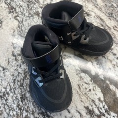 NIKE KYRIE INFINITY TD BLACK METALLIC SILVER SIZE 8C CHILD/TODDLER [DD0333-005]