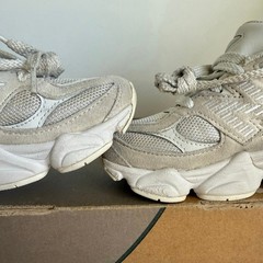 New Balance 9060 ‘Reflection’ Toddler Sneakers- SZ 11 C