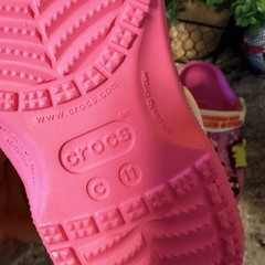 Hello Kitty 👣 🔥 Crocs classic clog With Tags 🏷️ 11 child 🧒🏻…