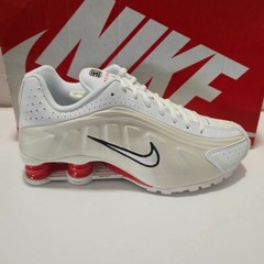Nike Kids GS Shox R4 White Phantom Picante Red Size 6Y Women’s 7.5