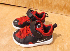 Size 5c – Nike Flex Contact 3 Running Sneakers – Red/Black