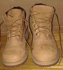 Timberland 12709 6 Inch Premium Infant Kids Toddler Wheat Leather Boots. Sz 2 M