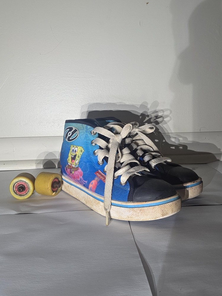 youth size 1 spongebob heelys