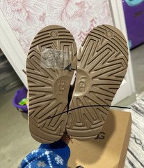 UGG Kids Camel Shearling Lined Sneakers Size 13 Unisex Suede Mesh Flat