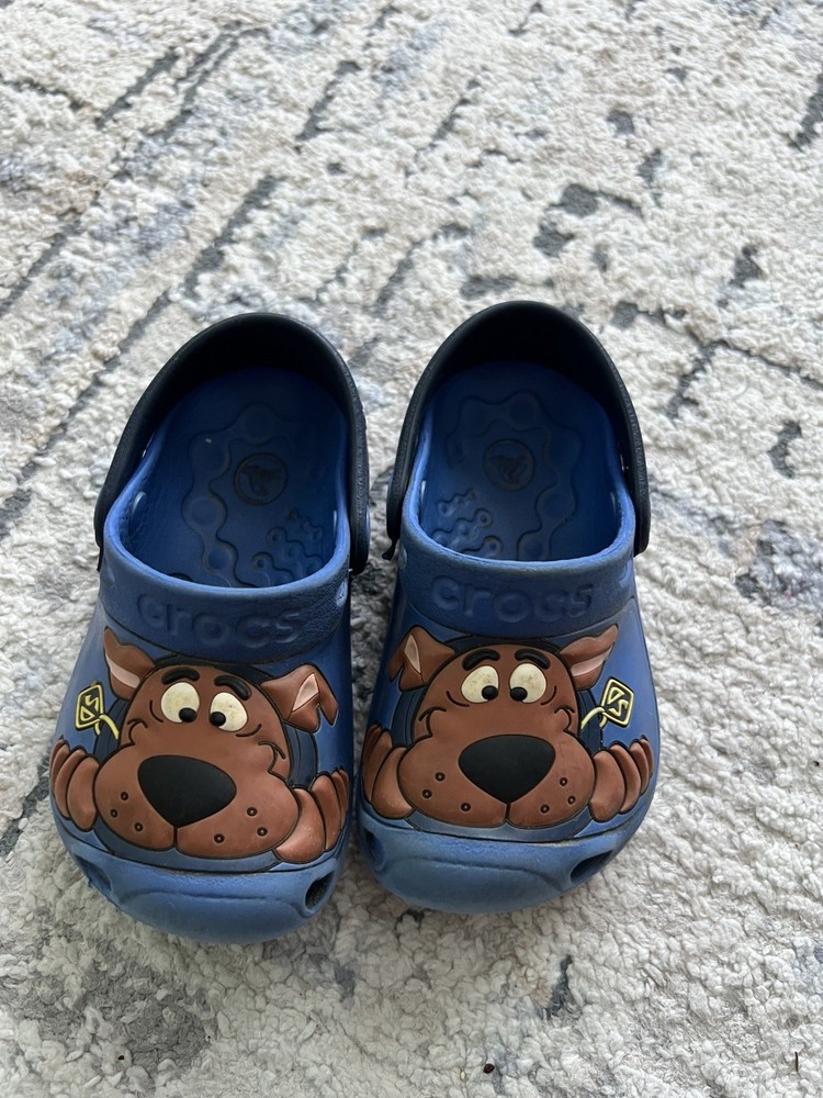 Crocs Scooby-Doo Blue Brown Clog Casual Unisex Toodler Shoes Size 6/7