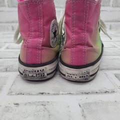 Converse Chuck Taylor All Star Sneakers Kid Size 11.5 High Ombré Rainbow Summer