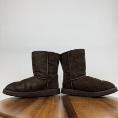Big Kids Ugg Classic Short II Brown Shearling Lined Comfort Boots Size 5 Y GUC