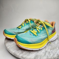 Hoka One One Clifton 9 Ceramic Evening Primrose Running Shoe Youth Size 5.5 MD