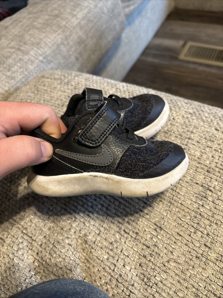 Nike Kids Flex Contact Size 6C
