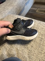 Nike Kids Flex Contact Size 6C