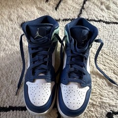 Jordan Air Jordan 1 Mid Kids 6.5Y Blue/White/Green Leather Mid Top 554725-413
