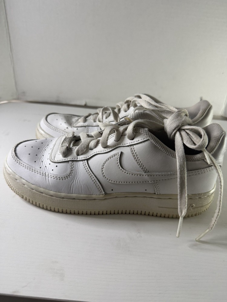 Nike Air Force 1 Low Kids Sneaker US 5.5Y White Leather Lace-Up Low Top