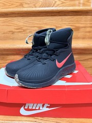 Kids Nike Binzie waterproof Winter Boot Size 1Y