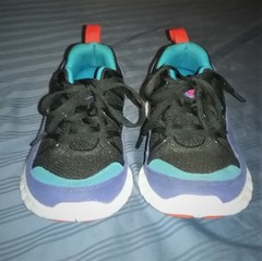 2012 Kid’s Nike Free Huarache Light (GS) #555247-001 Size 5Y Running Shoes