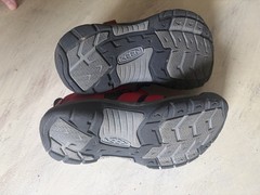 Keen Newport H2 Waterproof Outdoor Hiking Casual Sandals Size 2 Red Youth – MINT