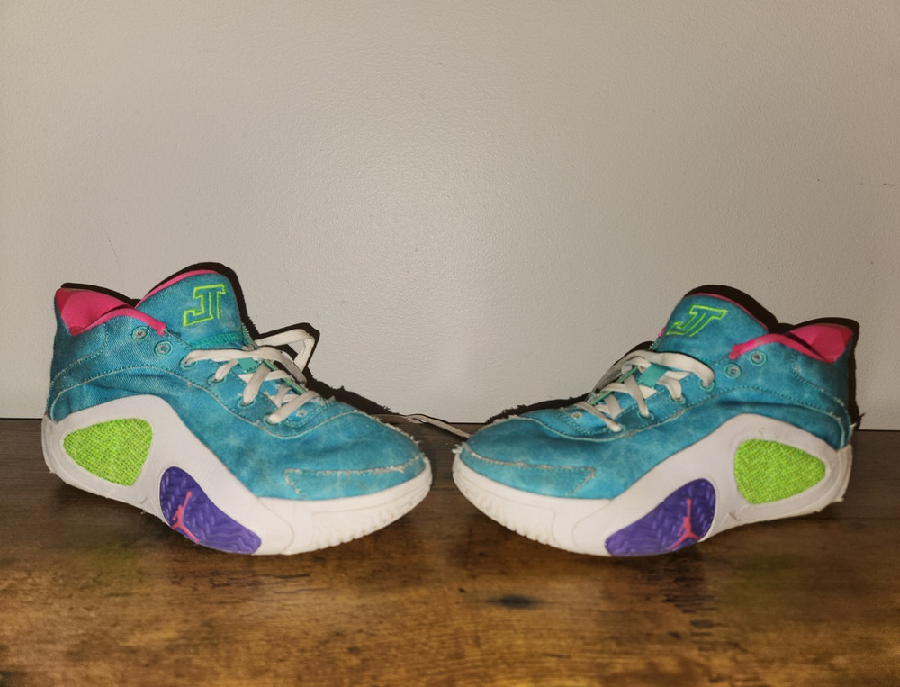 Jordan Tatum 2 Grade School Kids‘ Wave Runner Basketball Shoe Size 4Y