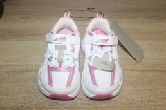 Avia 5000 Athletic Sneakers Toddler size 7 Pink and White NWT