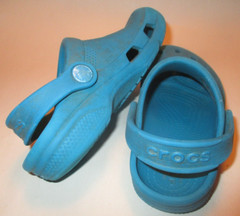 Crocs Iconic Comfort Kids size C11 (7 1/4″ long) Light Blue Slip on Play Clog