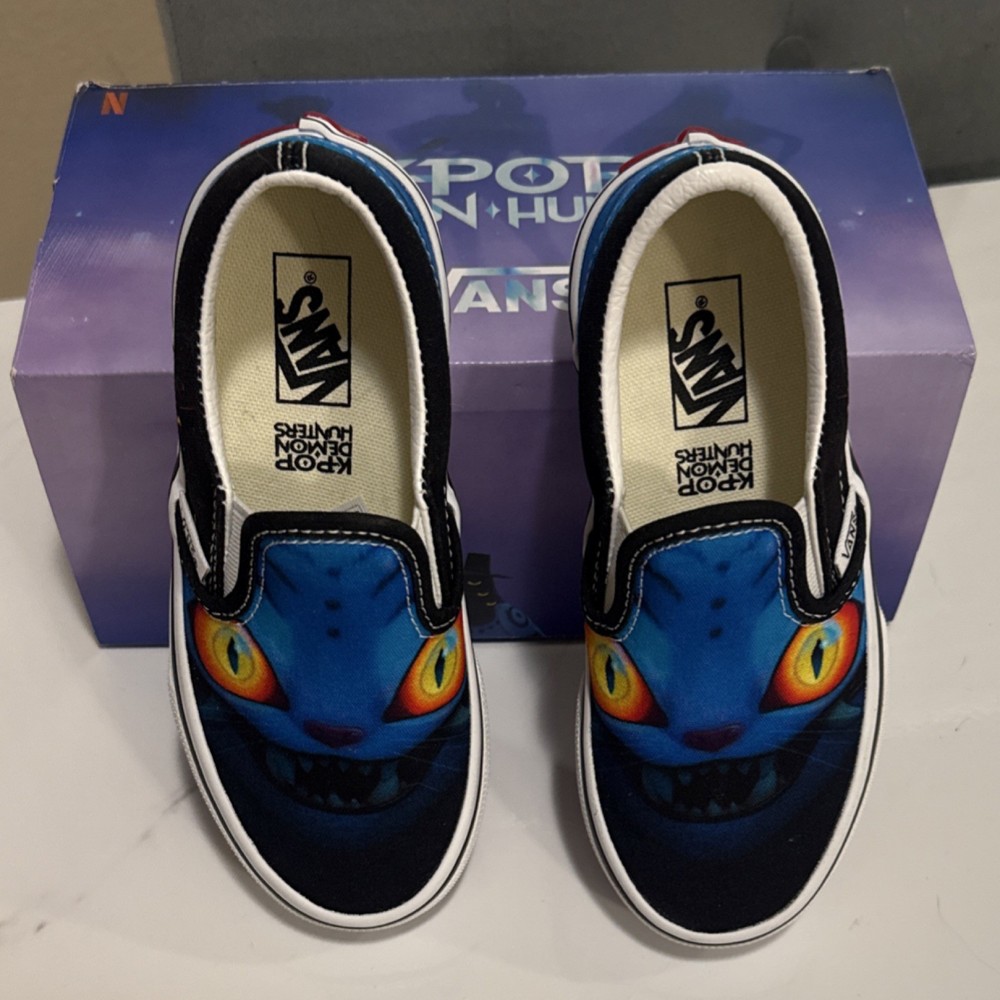 VANS Classic Slip-On K-pop demon hunter Derpy Kids Shoes Size 11.5