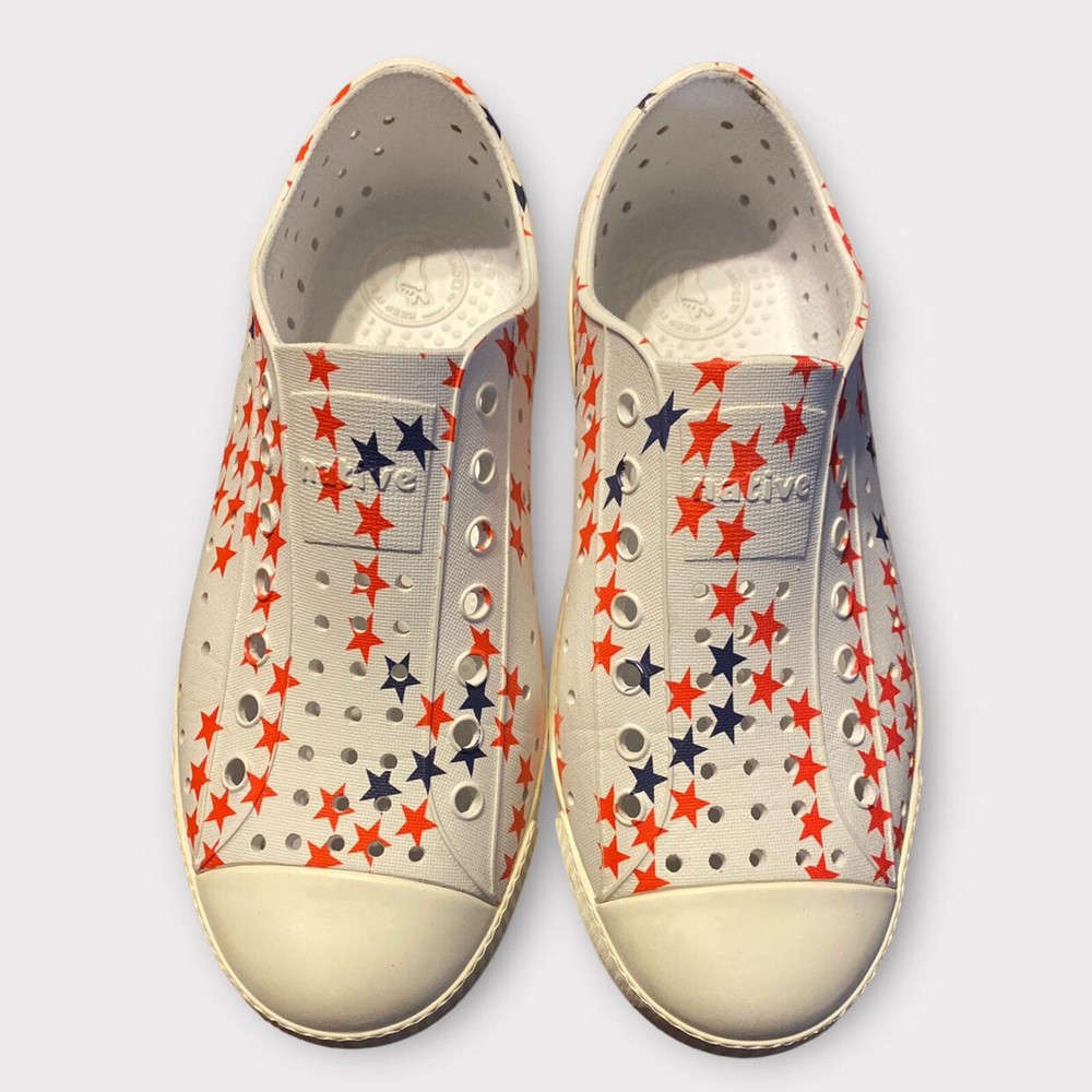 Native (2) Star Printed Jefferson Shoes