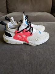Size 1Y – Nike Kids React Presto White Blue Pink – BQ4003-101 – GREAT CONDITION!