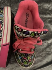 Heelys Pro 20 Nova Roller Shoes – Size 1 Youth – Pink/Silver Multicolor