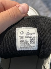 Air Jordan 1 Mid GS “Reverse Panda” Colorway Size 5.5Y Authentic DQ8423-132