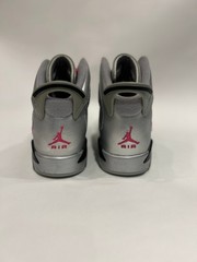 Air Jordan 6 Valentines Day Size 5y Brand New