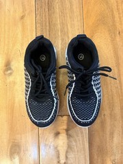Kids Black Athletic Running Walking Shoes Youth Size 11