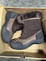 BEARPAW Stowe Chocolate Waterproof Sheepskin Winter boots Size 11 EUR 44