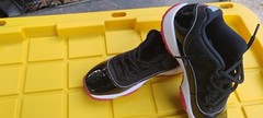 Nike Air JORDAN 11 Retro Playoffs BRED Sz 7Y 2024 Black/Red