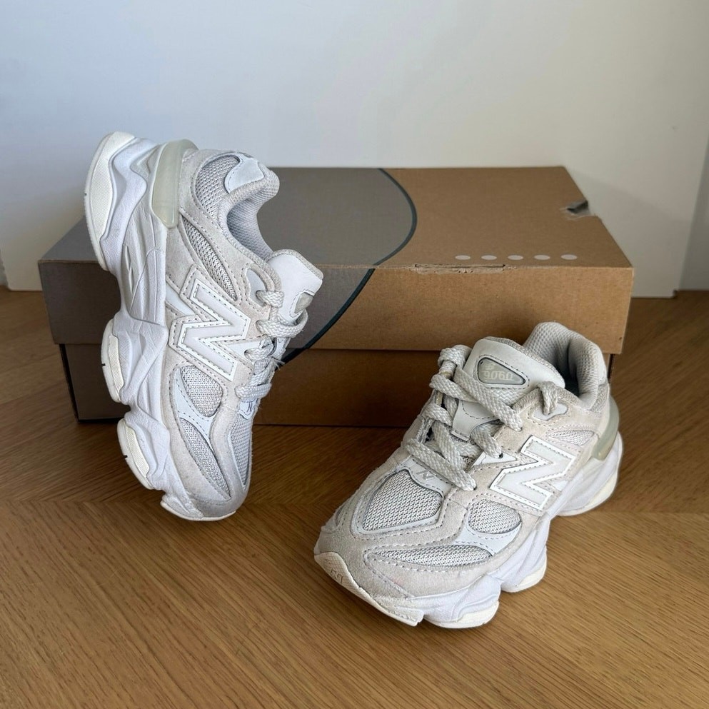 New Balance 9060 ‘Reflection’ Toddler Sneakers- SZ 11 C