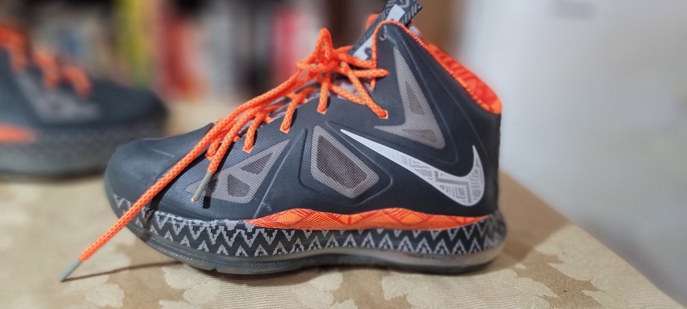 Nike LEBRON X (10) GS 6Y Dark & Light Sport Gray w orange BHM accents