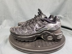 Air Max Plus TN SE BG ‚La Requin Black‘ Sneakers Mesh Kids Size 4Y NEW NO BOX!