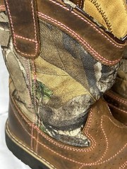 Itasca Leather Brown/ buckaroo camo Boots Unisex Kids (size 4)