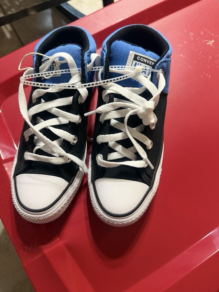 Converse Chuck Taylor All Star Unisex Kids Mid Top Canvas Sneakers US 4