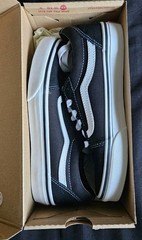 Size 4Y – VANS Old Skool Low Black